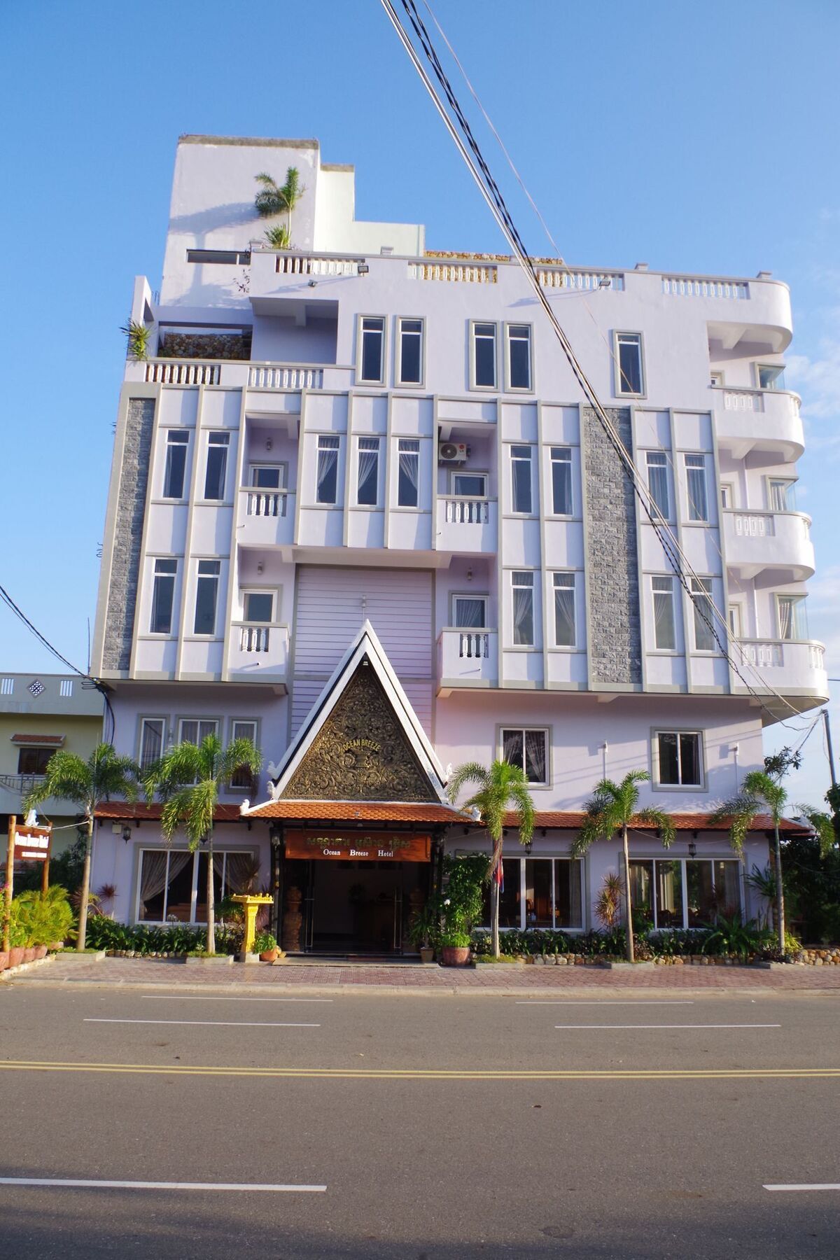 Ocean Breeze Hotel And Sky Bar Kep Exterior foto